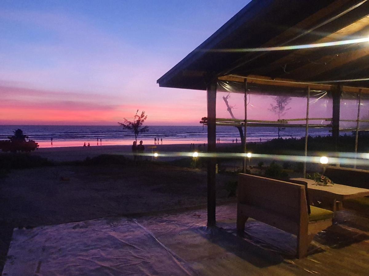 Love Temple Beach Resort Arambol Exterior foto