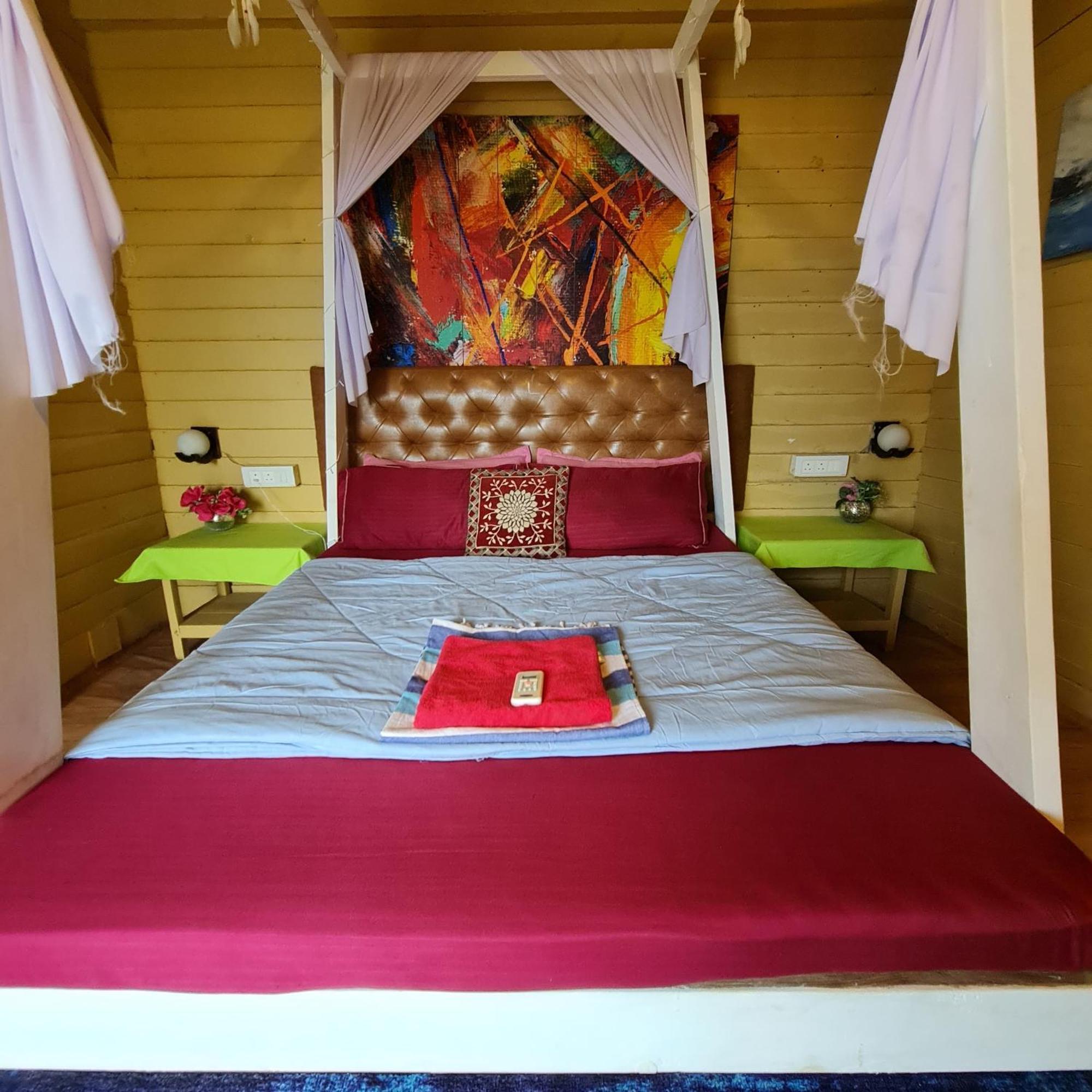 Love Temple Beach Resort Arambol Exterior foto